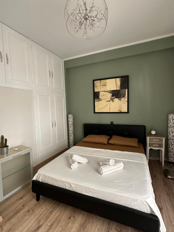 Cozy Apartment With Parking Near The City Center Athén Kültér fotó